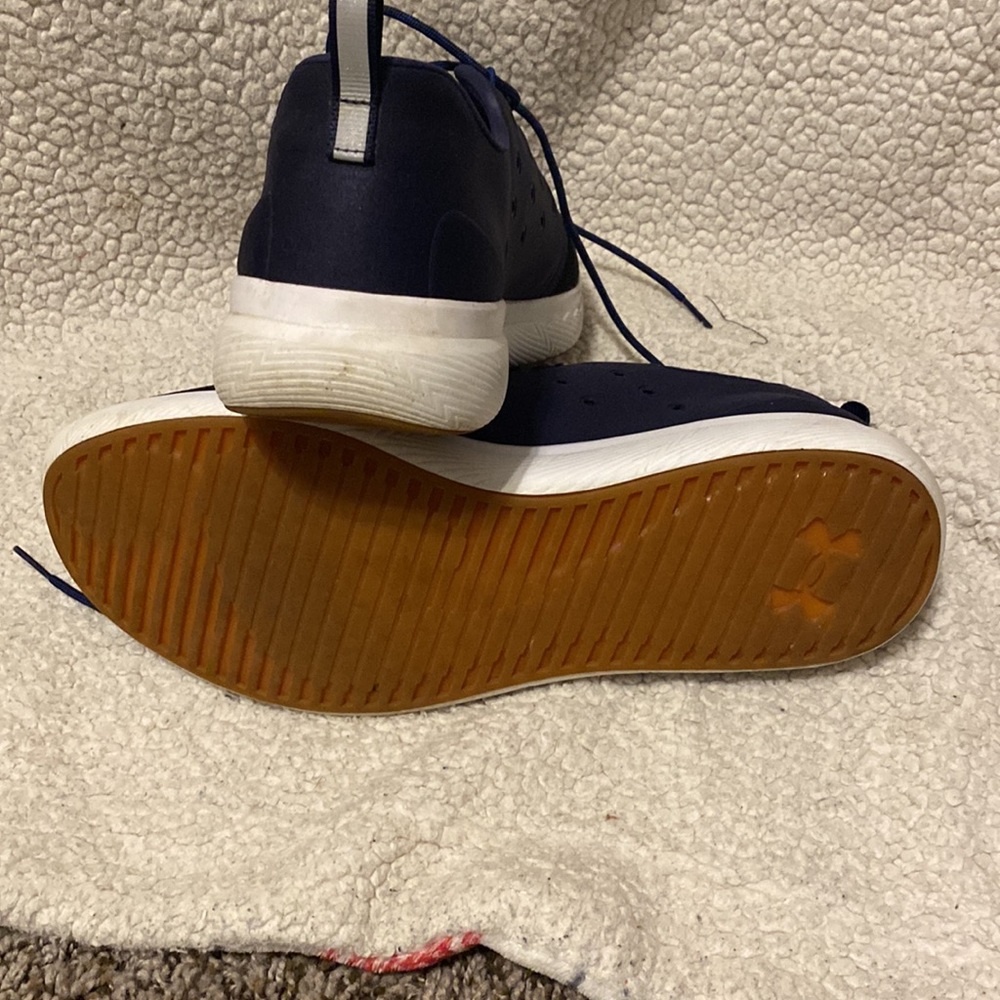 Basic Under Armor Shoes. - image 2